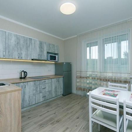 Драгоманова 38А 2Й Поверх Apartment Kyiv Exterior photo